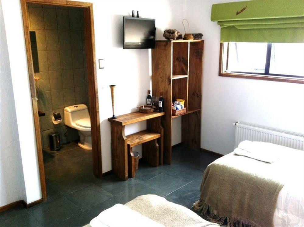 פורטו נטאלס Hotel Hallef מראה חיצוני תמונה