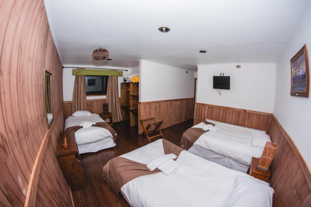פורטו נטאלס Hotel Hallef מראה חיצוני תמונה