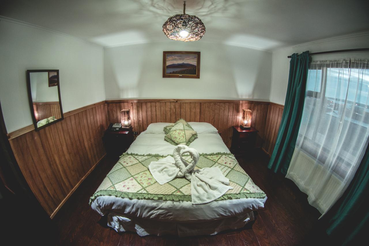 פורטו נטאלס Hotel Hallef מראה חיצוני תמונה